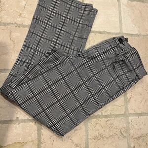Joes Jeans brand Black, White & purple Plaid ankle bootcut Pants. Size 27
